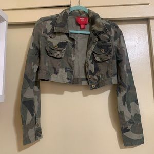 Cropped Army Pattern Jacket